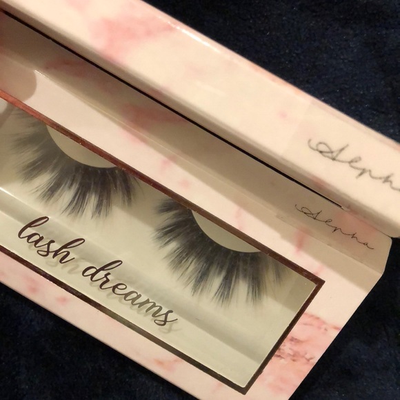 Lash Dreams falsies Alpha - Picture 2 of 2